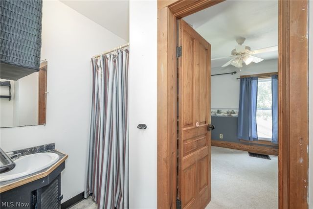 1477 Mogadore Road, Kent, OH 44240