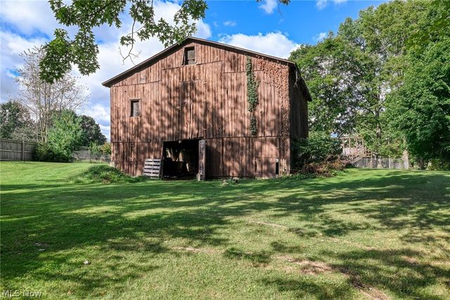 1477 Mogadore Road, Kent, OH 44240