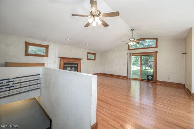1477 Mogadore Road, Kent, OH 44240