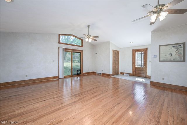 1477 Mogadore Road, Kent, OH 44240
