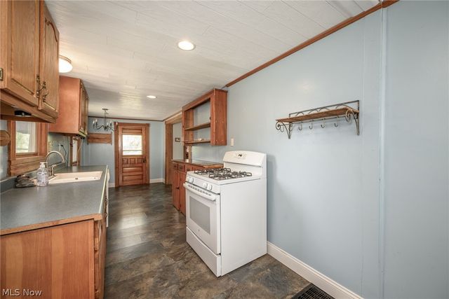 1477 Mogadore Road, Kent, OH 44240