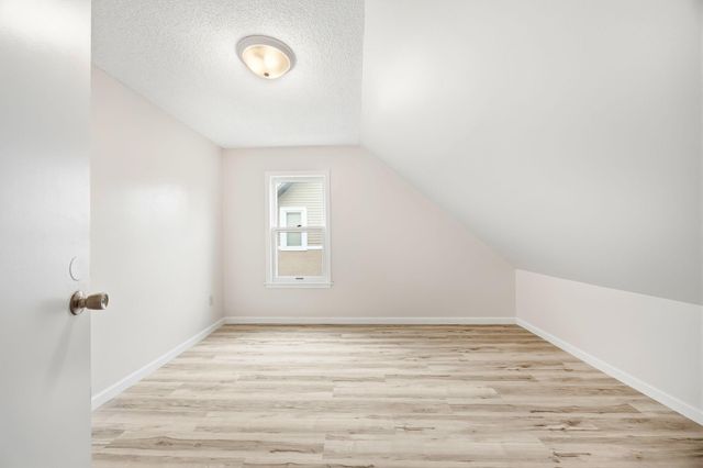 706 Oliver Avenue N, Minneapolis, MN 55411