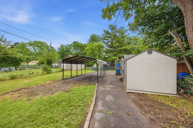 706 Oliver Avenue N, Minneapolis, MN 55411