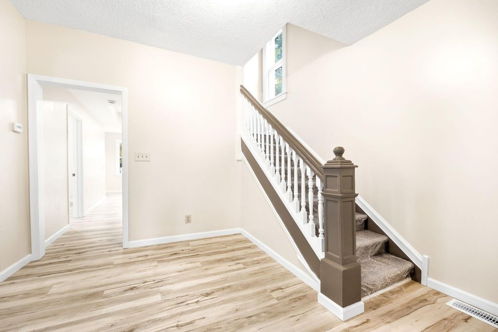 706 Oliver Avenue N, Minneapolis, MN 55411 — photo 5