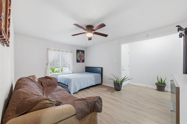 315 Rea Avenue, Lancaster, TX 75146