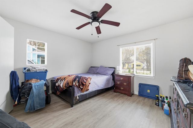 315 Rea Avenue, Lancaster, TX 75146