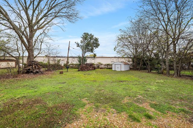 315 Rea Avenue, Lancaster, TX 75146