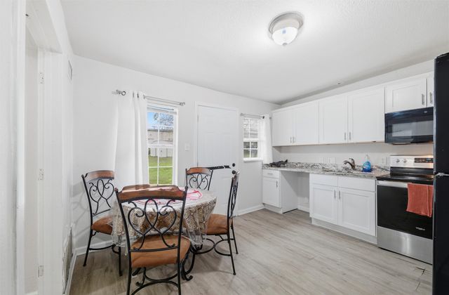 315 Rea Avenue, Lancaster, TX 75146