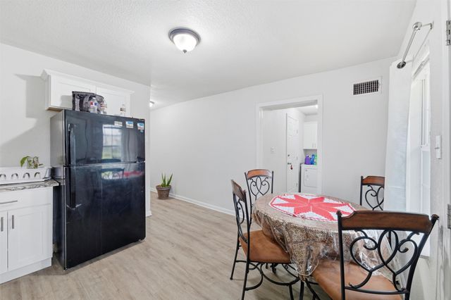 315 Rea Avenue, Lancaster, TX 75146