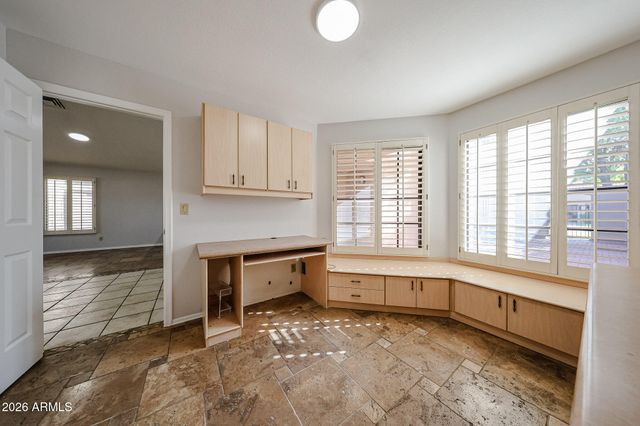 82 W CALLE DE ARCOS --, Tempe, AZ 85284