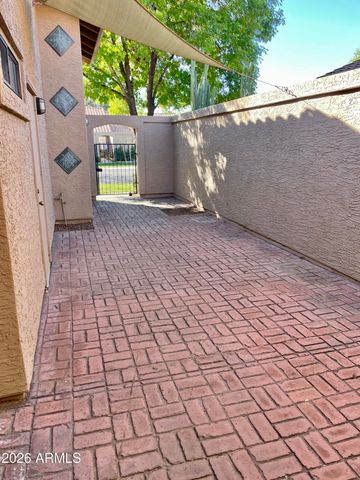 82 W CALLE DE ARCOS --, Tempe, AZ 85284