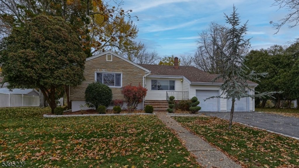38 Augusta Dr, Wayne Twp., NJ 07470