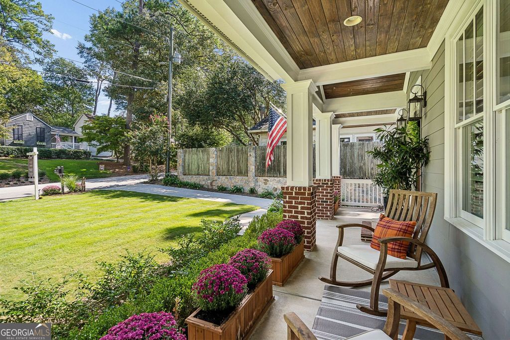 2368 Glenwood Drive NE, Atlanta, GA 30305 — photo 4