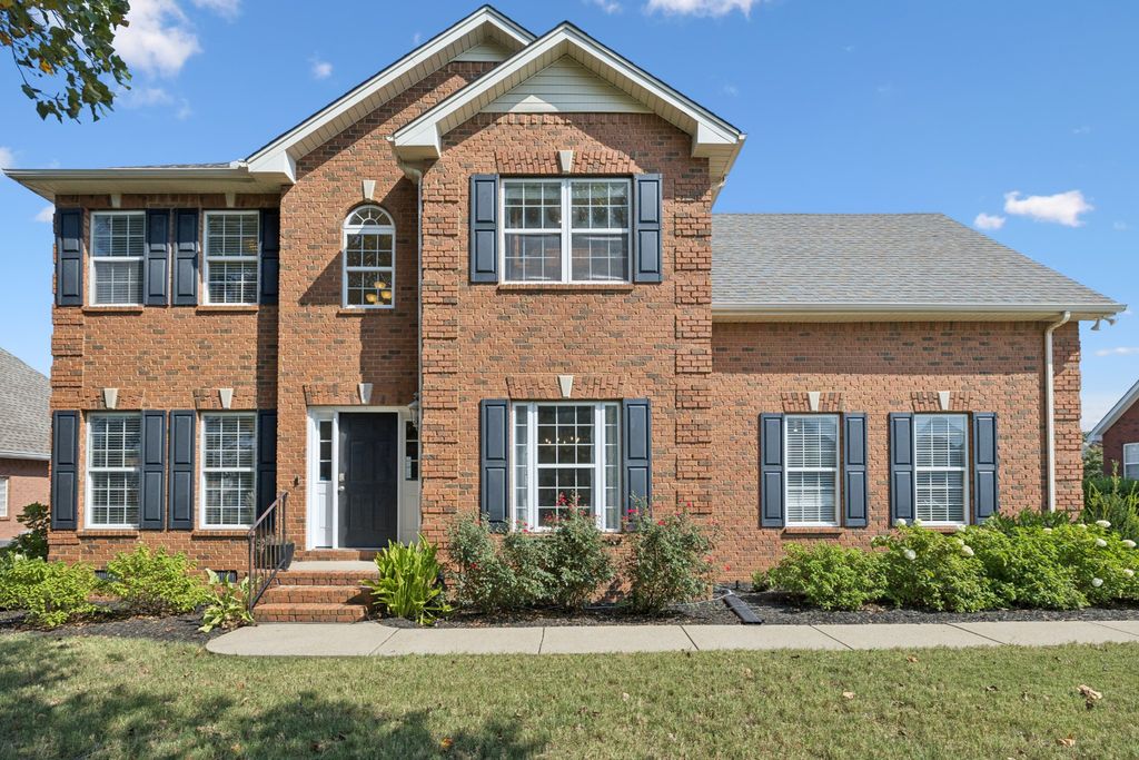 347 Sayre Ln, Murfreesboro, TN 37127