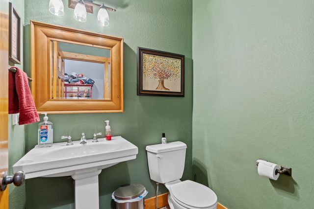 900 E Welch Street, Nixa, MO 65714