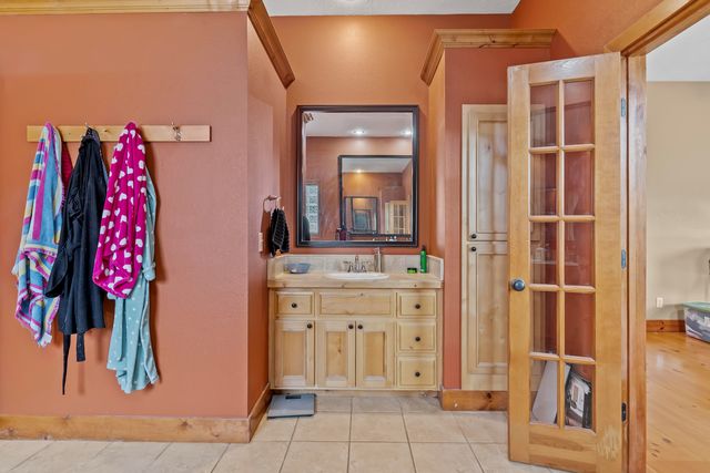 900 E Welch Street, Nixa, MO 65714