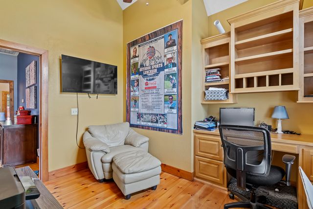 900 E Welch Street, Nixa, MO 65714