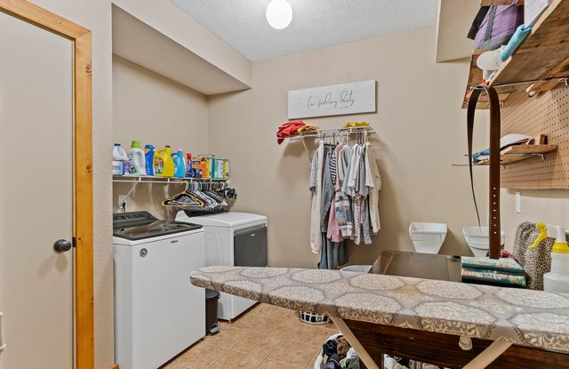 900 E Welch Street, Nixa, MO 65714