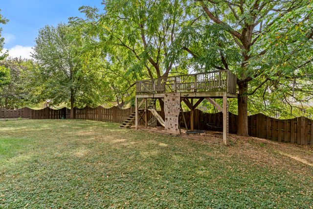 900 E Welch Street, Nixa, MO 65714