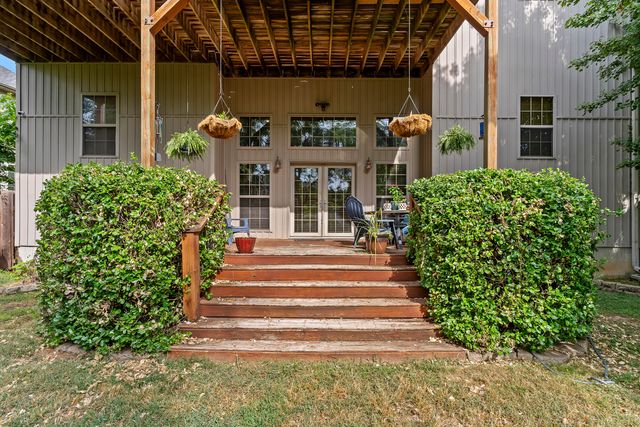 900 E Welch Street, Nixa, MO 65714