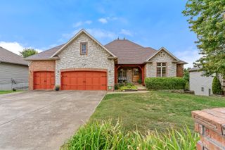 900 E Welch Street, Nixa, MO 65714