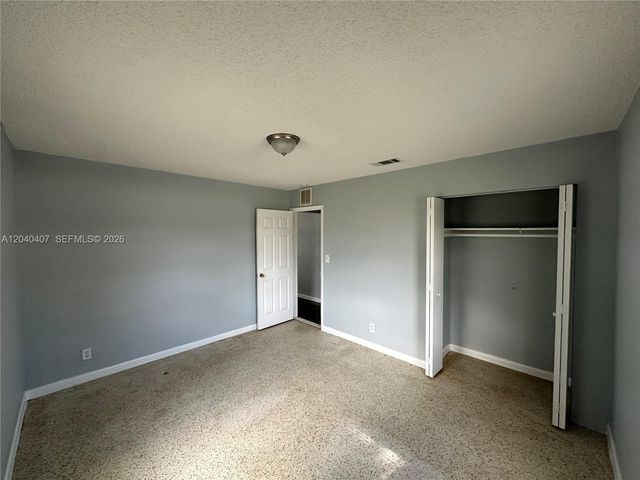 820 NW 4th Ave, Fort Lauderdale, FL 33311