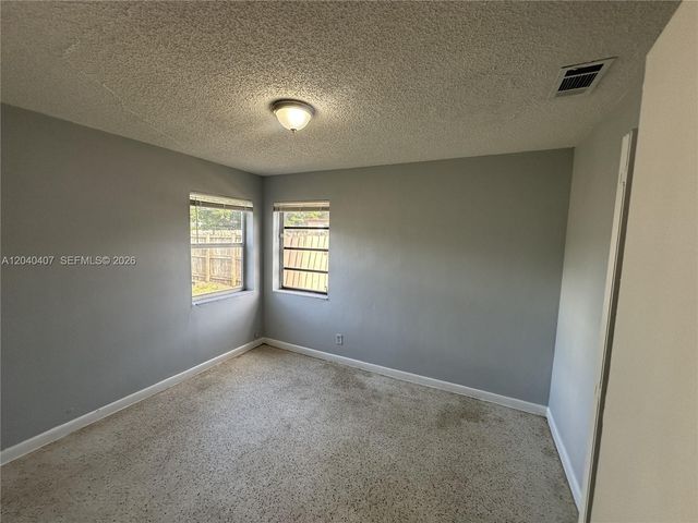 820 NW 4th Ave, Fort Lauderdale, FL 33311