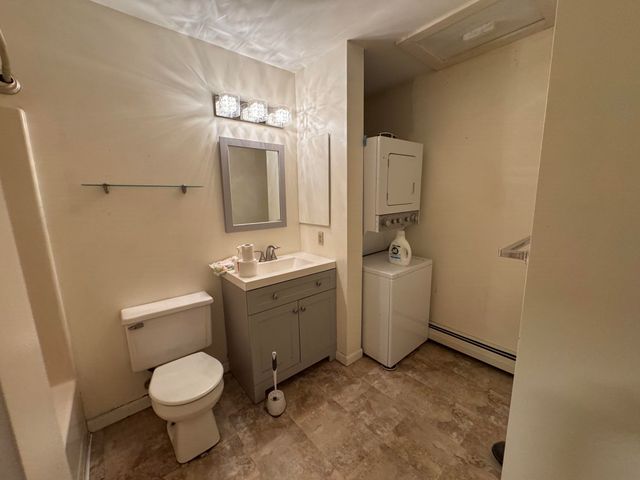 432 South St Apt C10, Bennington, VT 05201