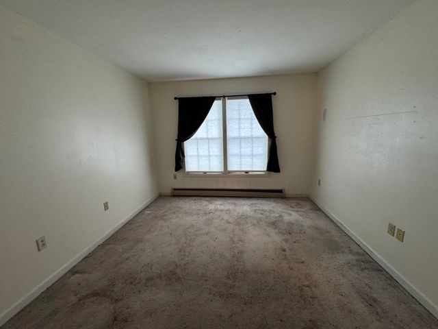 432 South St Apt C10, Bennington, VT 05201