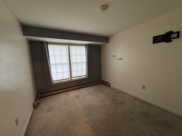 432 South St Apt C10, Bennington, VT 05201