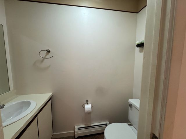 432 South St Apt C10, Bennington, VT 05201