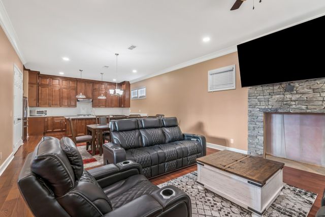 1503 Pearcy St, La Vergne, TN 37086