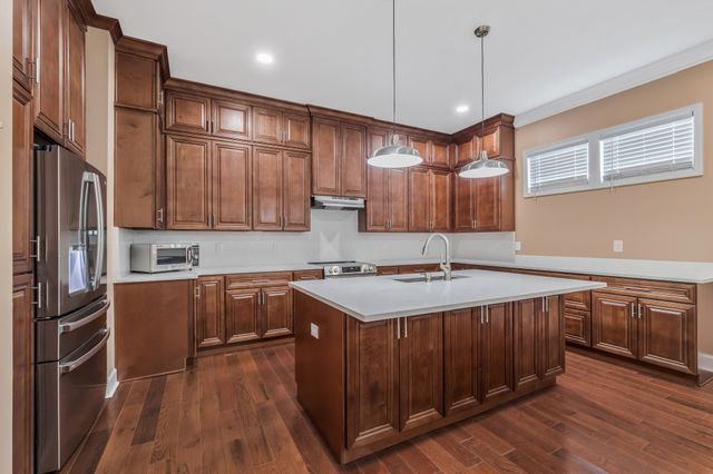 1503 Pearcy St, La Vergne, TN 37086