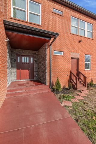 1503 Pearcy St, La Vergne, TN 37086