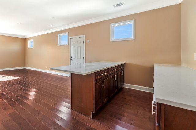 1503 Pearcy St, La Vergne, TN 37086