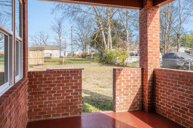 1503 Pearcy St, La Vergne, TN 37086