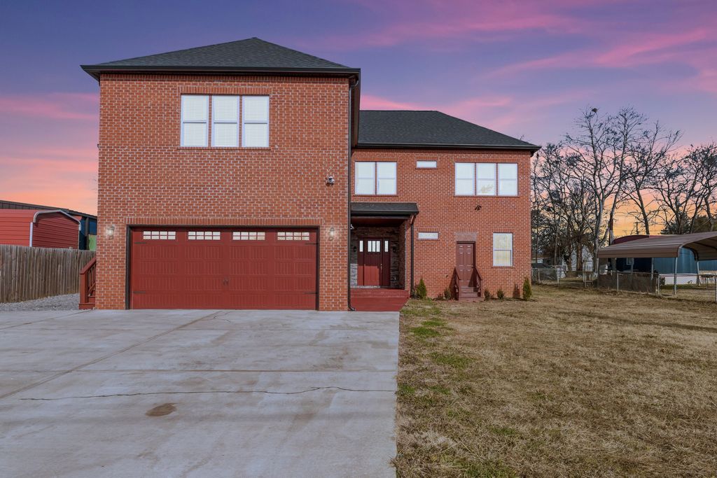 1503 Pearcy St, La Vergne, TN 37086