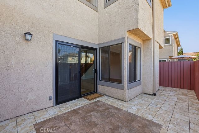 1000 E Windsor Road 9, Glendale, CA 91205