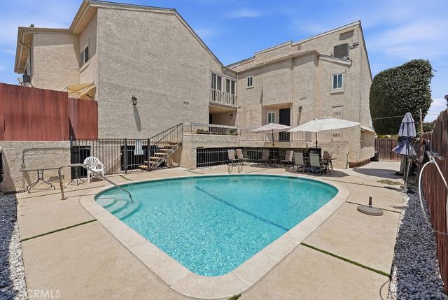 1000 E Windsor Road 9, Glendale, CA 91205