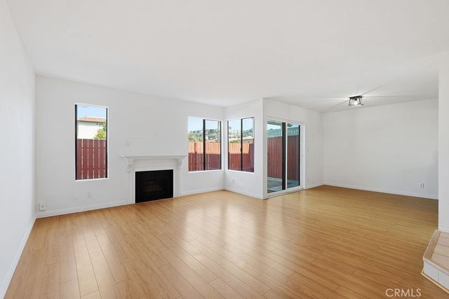 1000 E Windsor Road 9, Glendale, CA 91205