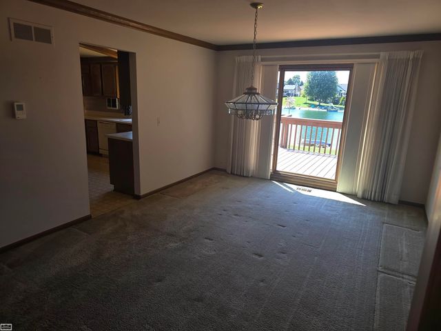 46407 Houghton Dr. Drive, Shelby Twp, MI 48315