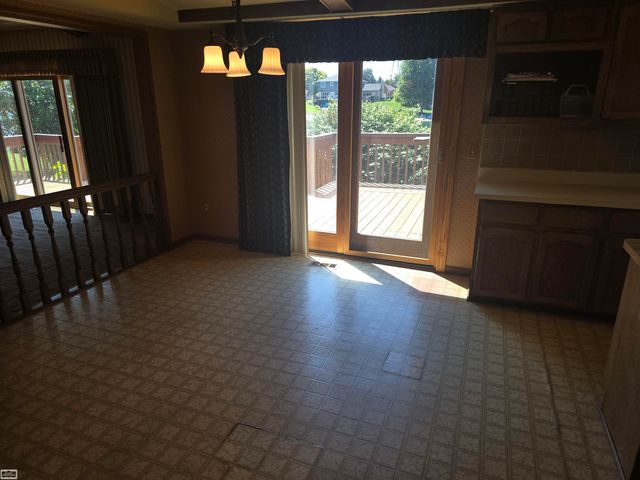 46407 Houghton Dr. Drive, Shelby Twp, MI 48315