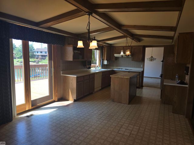 46407 Houghton Dr. Drive, Shelby Twp, MI 48315