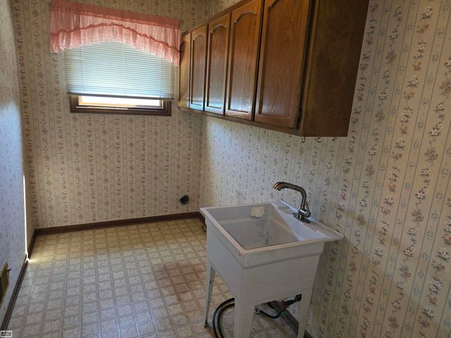 46407 Houghton Dr. Drive, Shelby Twp, MI 48315