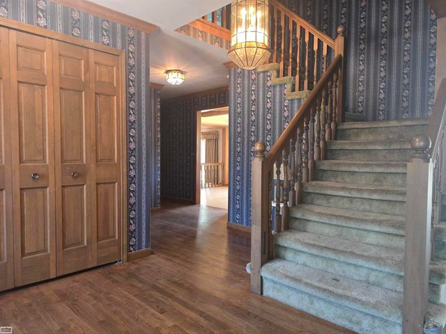 46407 Houghton Dr. Drive, Shelby Twp, MI 48315