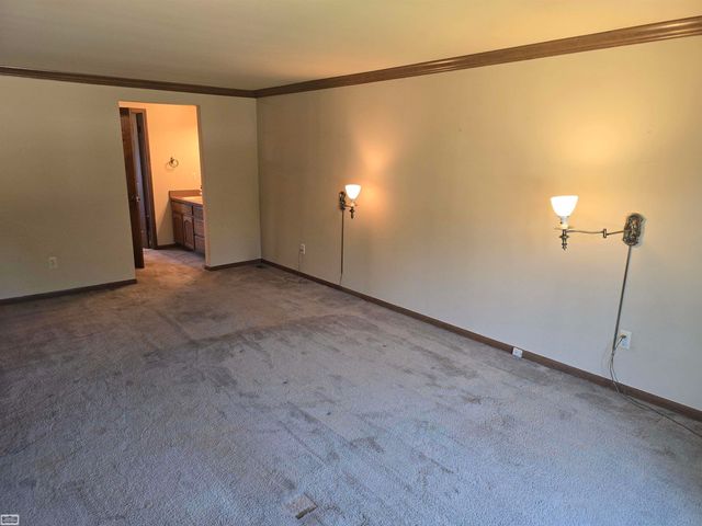 46407 Houghton Dr. Drive, Shelby Twp, MI 48315