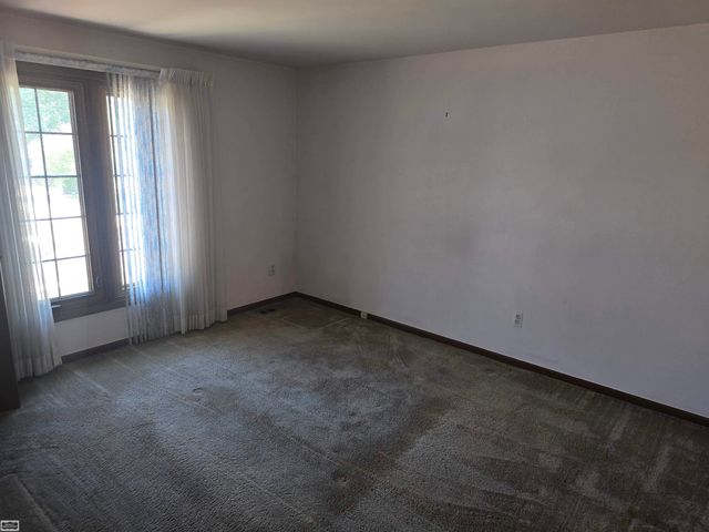 46407 Houghton Dr. Drive, Shelby Twp, MI 48315
