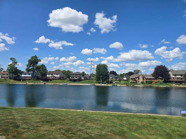 46407 Houghton Dr. Drive, Shelby Twp, MI 48315