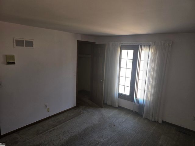 46407 Houghton Dr. Drive, Shelby Twp, MI 48315