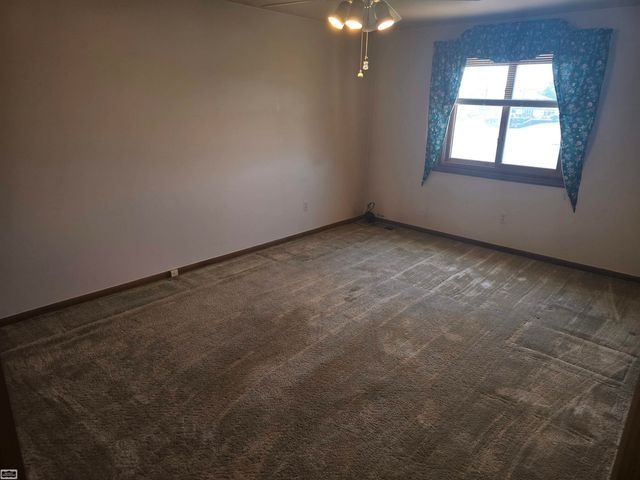 46407 Houghton Dr. Drive, Shelby Twp, MI 48315